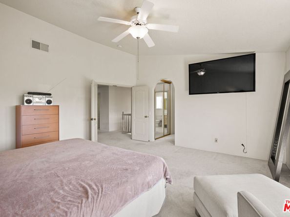 12119 Falcon Crest Way, Porter Ranch CA 91326