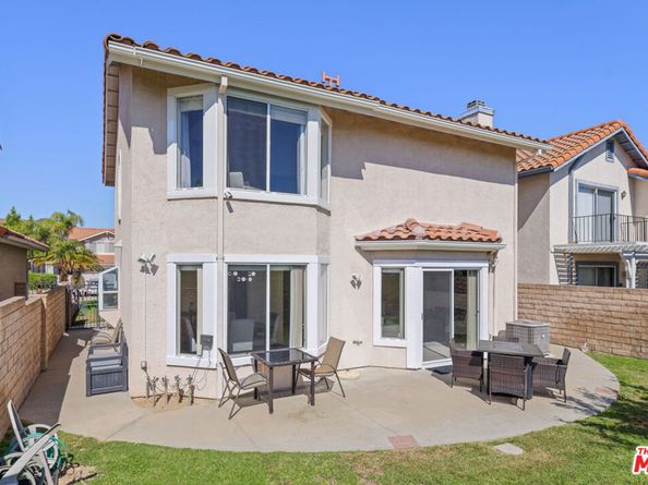 12119 Falcon Crest Way, Porter Ranch CA 91326