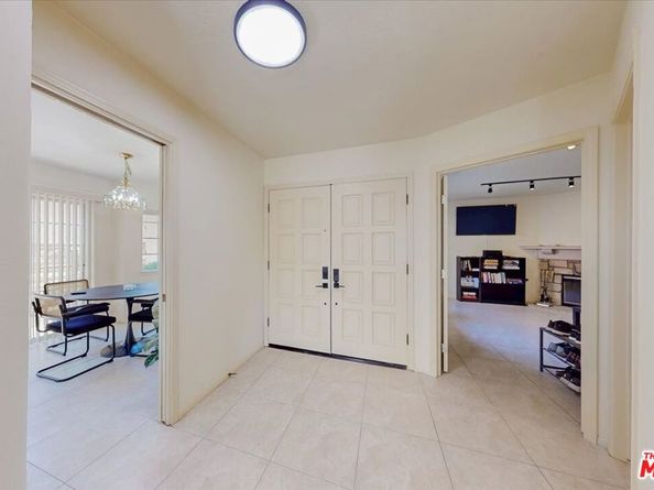 12119 Falcon Crest Way, Porter Ranch CA 91326