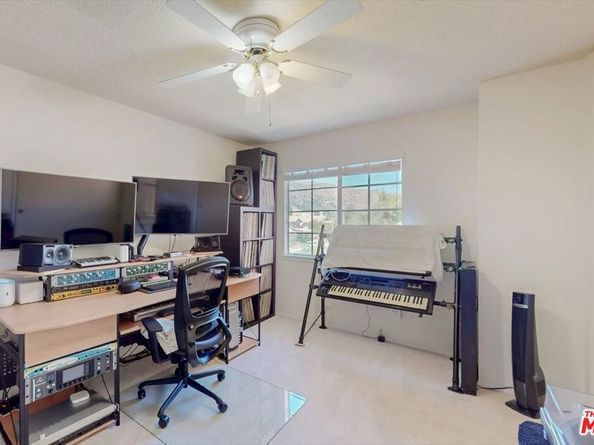 12119 Falcon Crest Way, Porter Ranch CA 91326