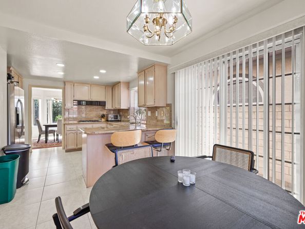 12119 Falcon Crest Way, Porter Ranch CA 91326