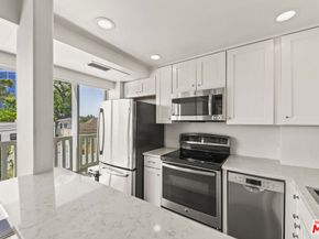999 N Doheny Drive 211, West Hollywood CA 90069