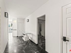 999 N Doheny Drive 211, West Hollywood CA 90069