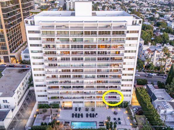 999 N Doheny Drive 211, West Hollywood CA 90069