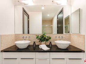 655 S Hope Street 1105, Los Angeles CA 90017