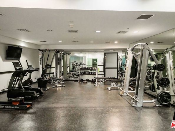 655 S Hope Street 1105, Los Angeles CA 90017
