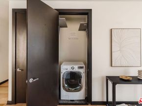 655 S Hope Street 1105, Los Angeles CA 90017