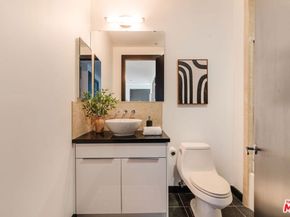 655 S Hope Street 1105, Los Angeles CA 90017
