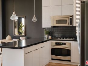 655 S Hope Street 1105, Los Angeles CA 90017