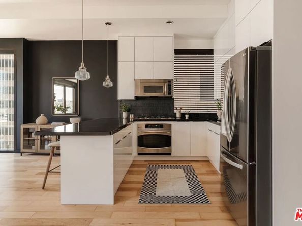 655 S Hope Street 1105, Los Angeles CA 90017