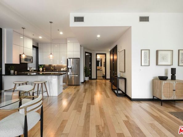 655 S Hope Street 1105, Los Angeles CA 90017