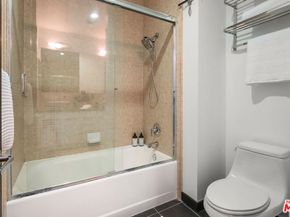 655 S Hope Street 1105, Los Angeles CA 90017