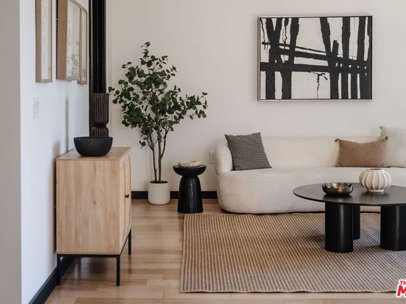 655 S Hope Street 1105, Los Angeles CA 90017