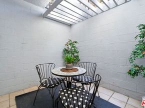 1013 16th Street 101, Santa Monica CA 90403