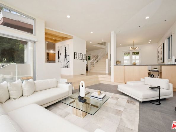 13424 Contour Drive, Sherman Oaks CA 91423
