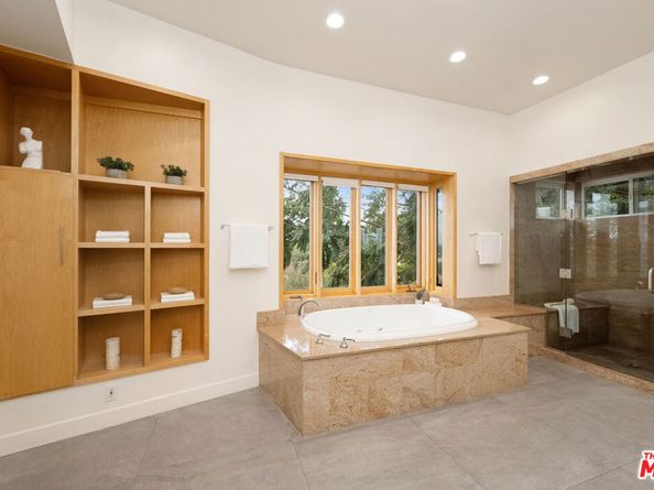13424 Contour Drive, Sherman Oaks CA 91423