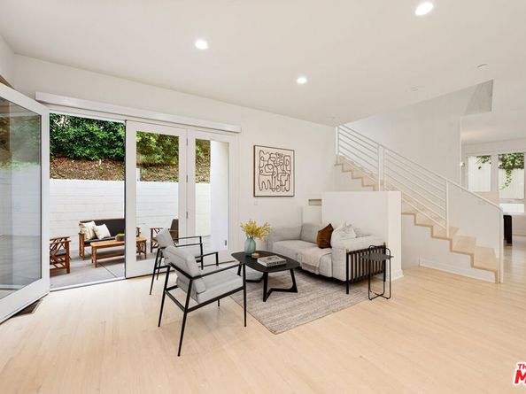 13424 Contour Drive, Sherman Oaks CA 91423