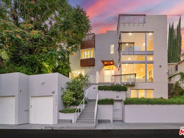 13424 Contour Drive, Sherman Oaks CA 91423