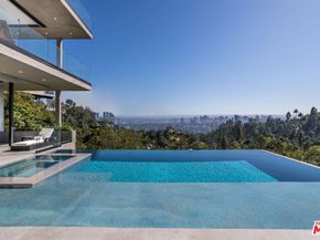 9406 Lloydcrest Drive, Beverly Hills CA 90210