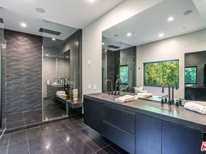 9406 Lloydcrest Drive, Beverly Hills CA 90210