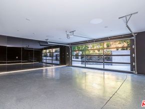 9406 Lloydcrest Drive, Beverly Hills CA 90210