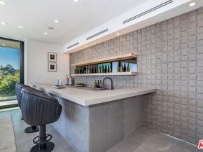 9406 Lloydcrest Drive, Beverly Hills CA 90210