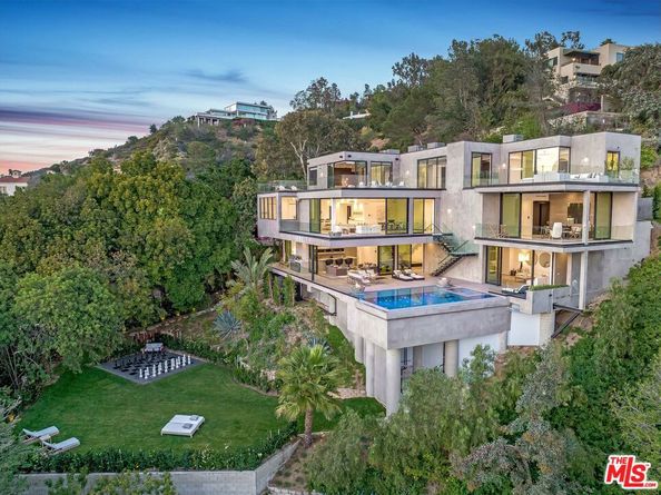 9406 Lloydcrest Drive, Beverly Hills CA 90210