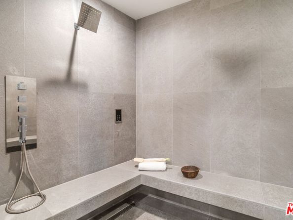 9406 Lloydcrest Drive, Beverly Hills CA 90210