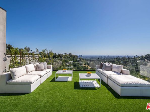 9406 Lloydcrest Drive, Beverly Hills CA 90210