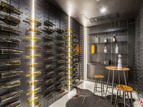 9406 Lloydcrest Drive, Beverly Hills CA 90210