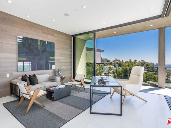 9406 Lloydcrest Drive, Beverly Hills CA 90210
