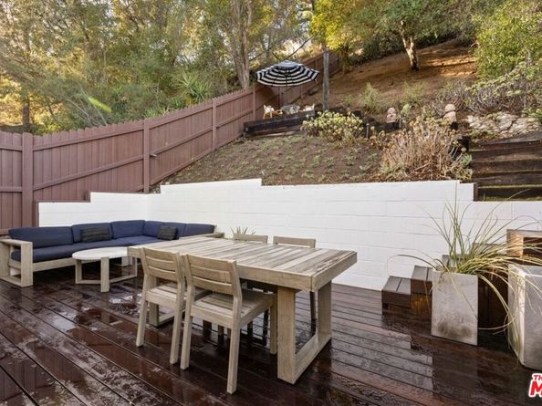 8539 Lookout Mountain Avenue, Los Angeles CA 90046