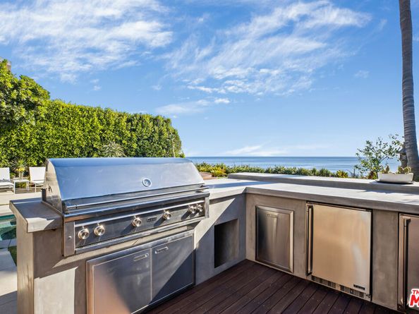 32802 PACIFIC COAST Highway, Malibu CA 90265