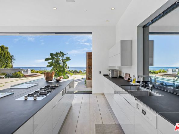32802 PACIFIC COAST Highway, Malibu CA 90265