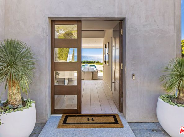 32802 PACIFIC COAST Highway, Malibu CA 90265
