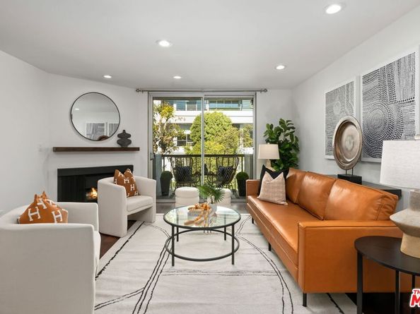8530 Holloway Drive 305, West Hollywood CA 90069