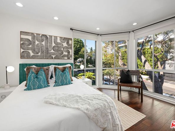 8530 Holloway Drive 305, West Hollywood CA 90069