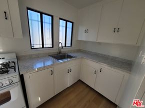 2439 Louella Avenue, Venice CA 90291