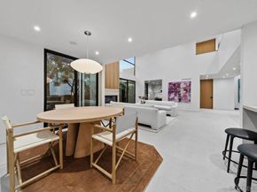 7376 Fay Ave, La Jolla CA 92037
