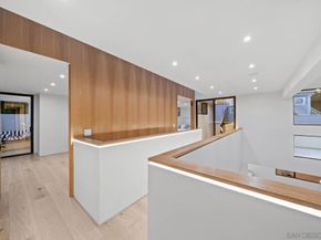 7376 Fay Ave, La Jolla CA 92037