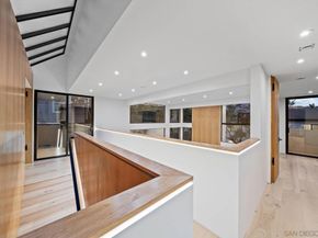7376 Fay Ave, La Jolla CA 92037