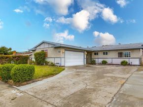 10520 El Nopal, Santee CA 92071