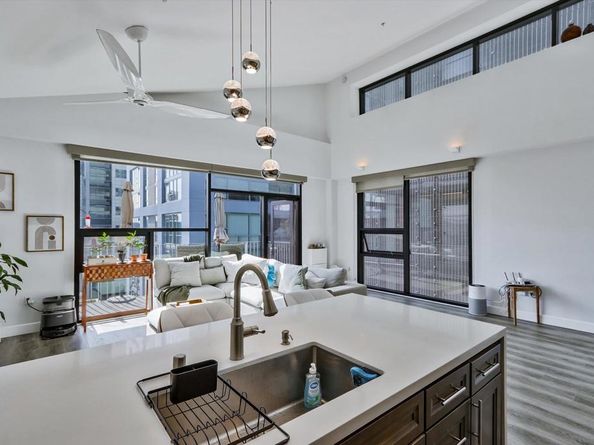 350 11th Ave 922, San Diego CA 92101