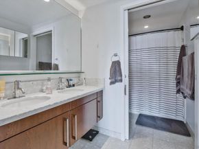 350 11th Ave 922, San Diego CA 92101