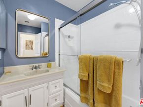 15513 Cohasset Street, Van Nuys CA 91406