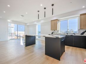 11730 Gilmore Street, North Hollywood CA 91606