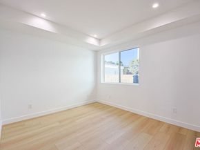 11730 Gilmore Street, North Hollywood CA 91606