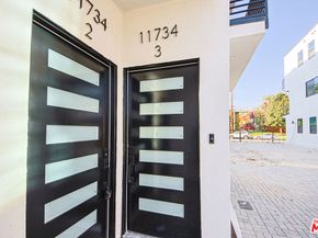 11730 Gilmore Street, North Hollywood CA 91606