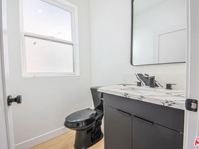 11730 Gilmore Street, North Hollywood CA 91606