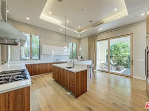 310 N Lucerne Boulevard, Los Angeles CA 90004